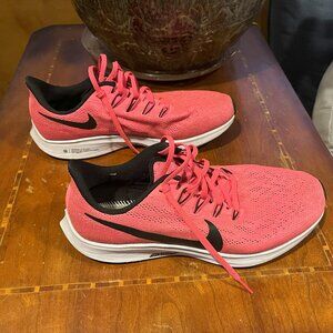 Women's Size 10 Nike Air Zoom Pegasus Running Shoes
